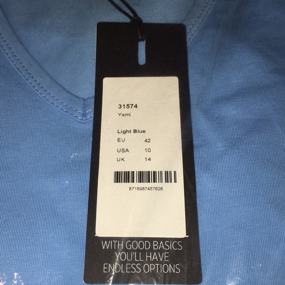 Basic By Yest Yemi Light Blue V-Neck T-Shirt Size 10 New with Tags - Picture 6 of 15